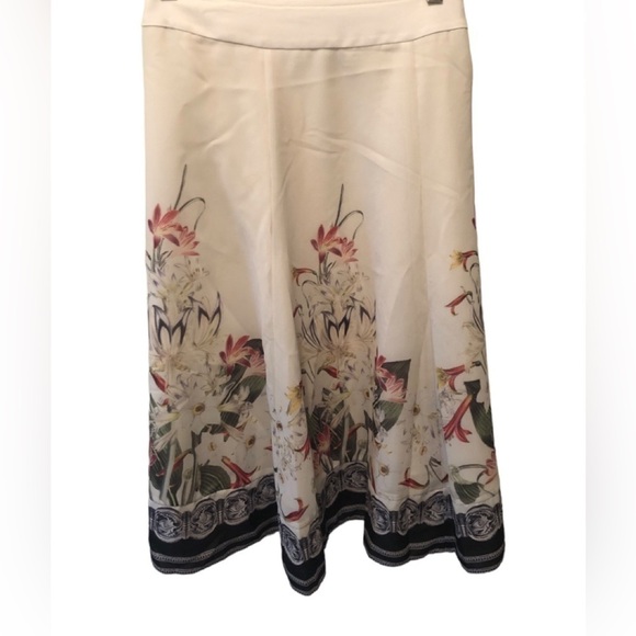 Soft Surroundings Spring Meadow Ivory Floral Skirt Sz. PM Career Cottagecore - Picture 6 of 6